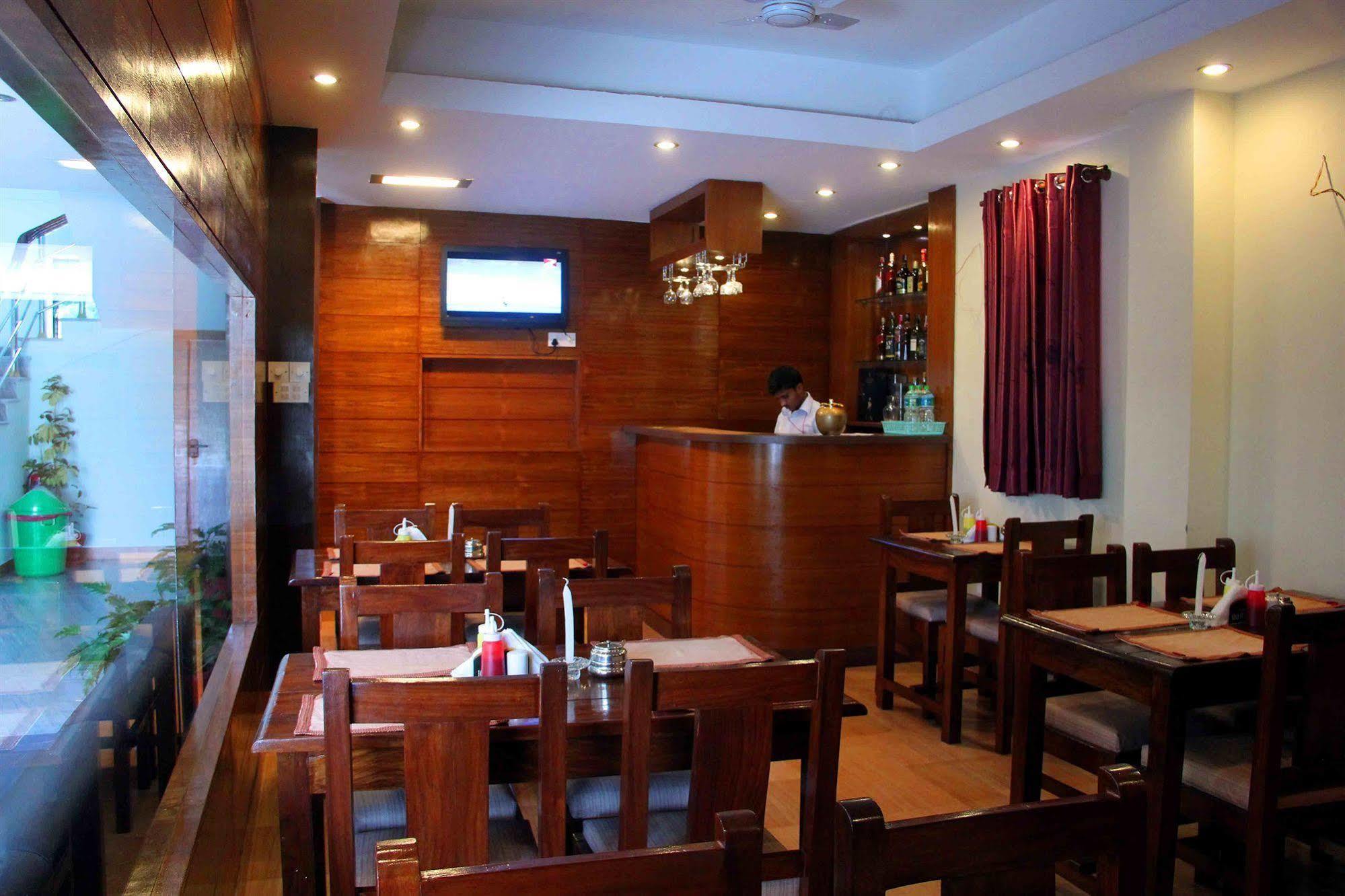 Hotel Tara Pokhara Dış mekan fotoğraf