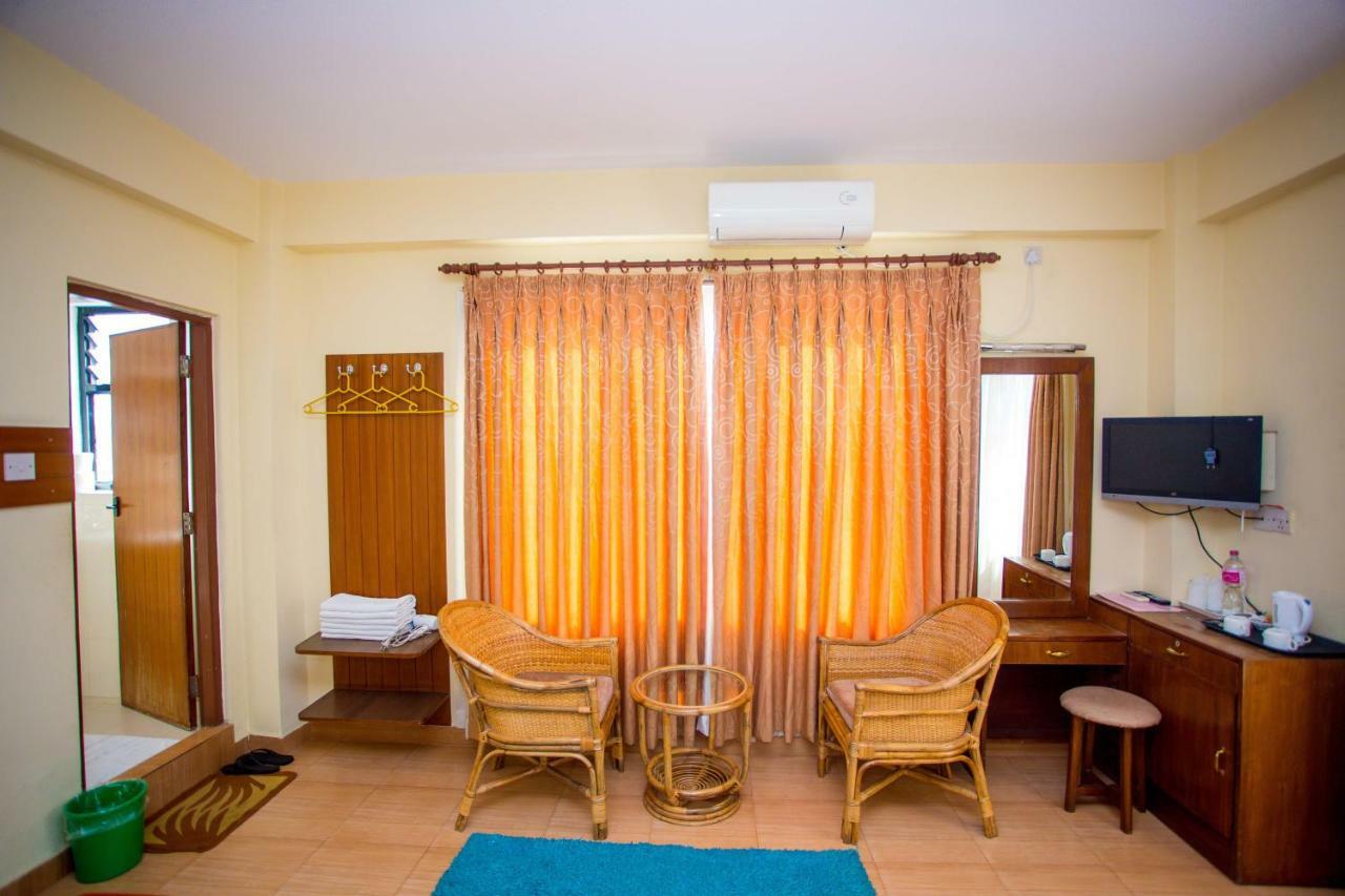 Hotel Tara Pokhara Dış mekan fotoğraf