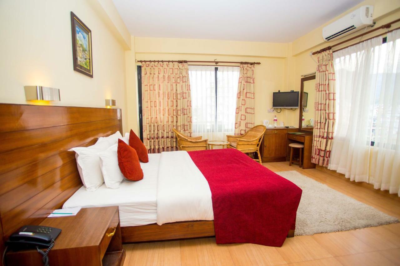 Hotel Tara Pokhara Dış mekan fotoğraf